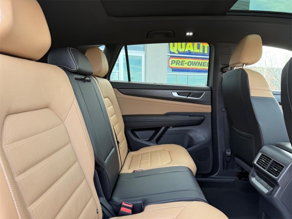 2025 Volkswagen Atlas Cross Sport 2.0T SEL R-Line Black