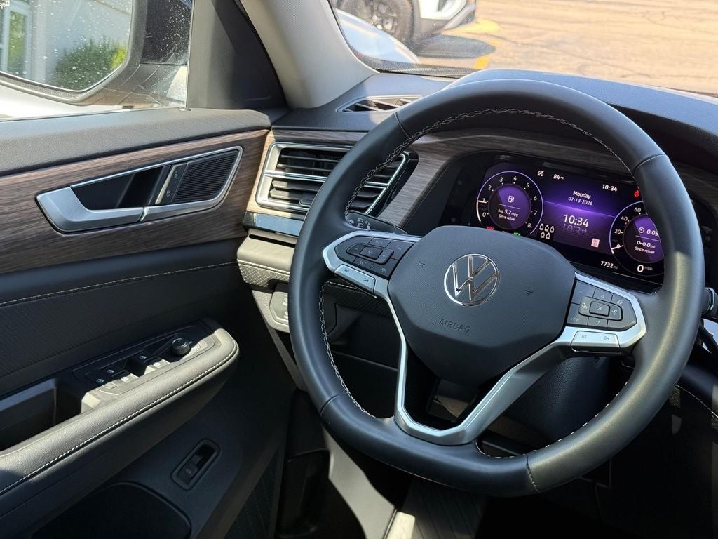 2025 Volkswagen Atlas 2.0T SEL