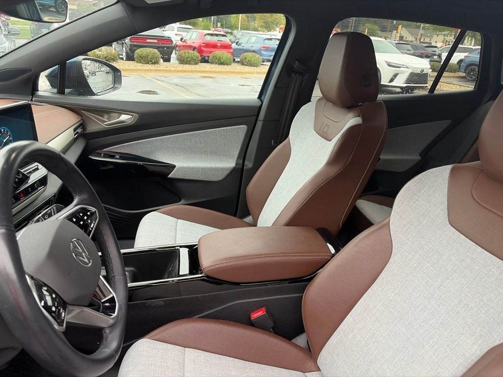 2023 Volkswagen ID.4 Pro