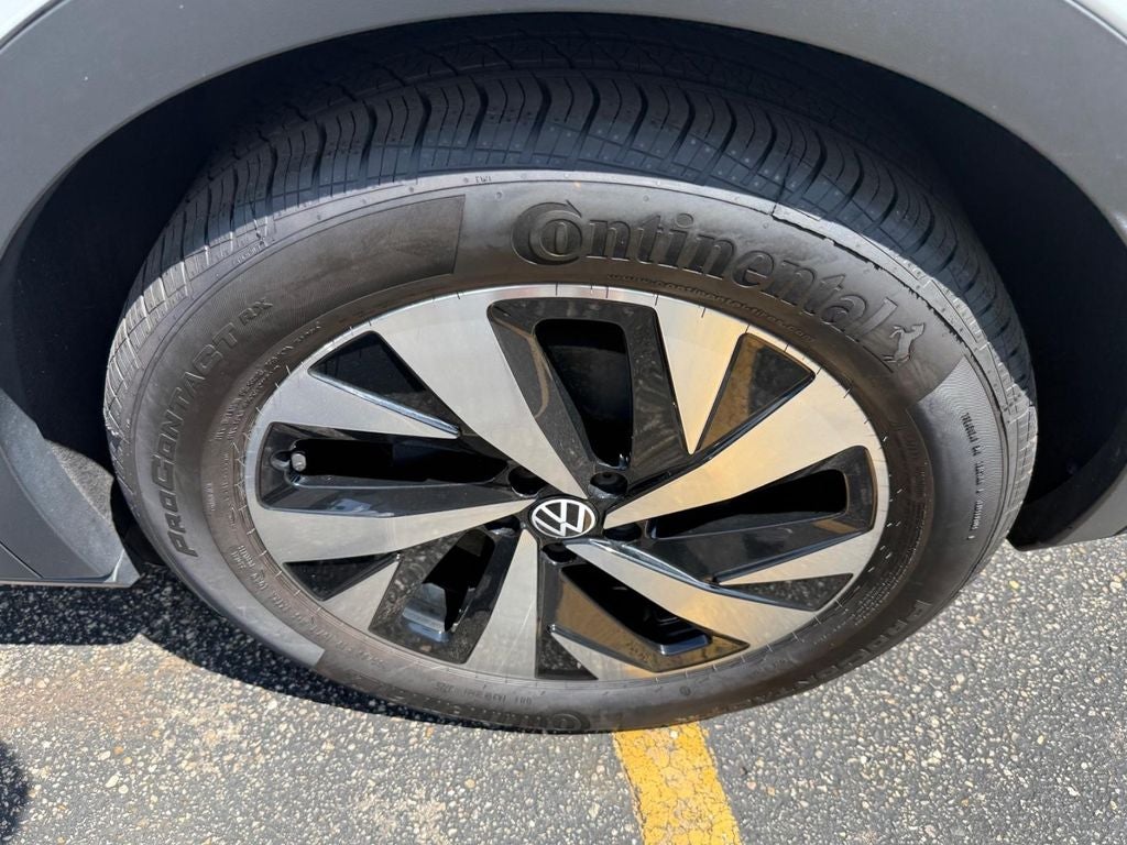 2023 Volkswagen ID.4 Pro
