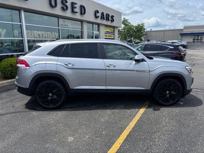 2025 Volkswagen Atlas Cross Sport 2.0T SE w/Technology