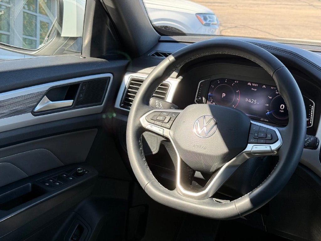 2023 Volkswagen Atlas Cross Sport 2.0T SE w/Technology