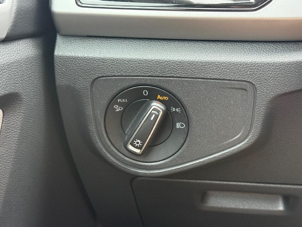 2023 Volkswagen Atlas 2.0T SE w/Technology