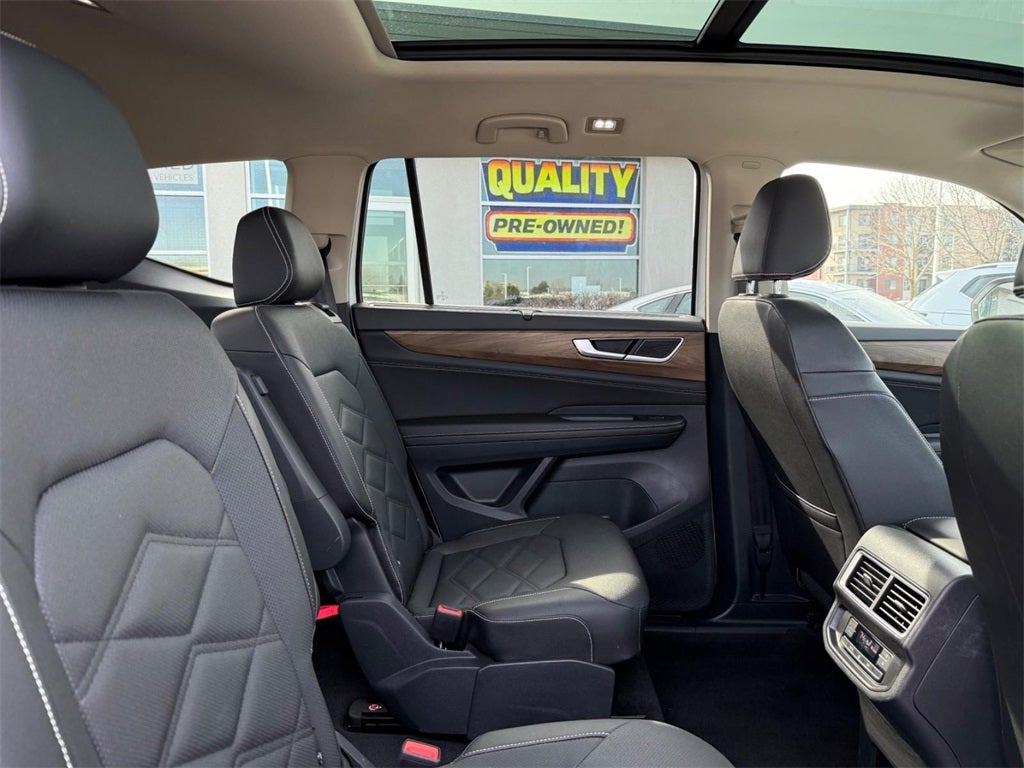 2025 Volkswagen Atlas 2.0T SE w/Technology