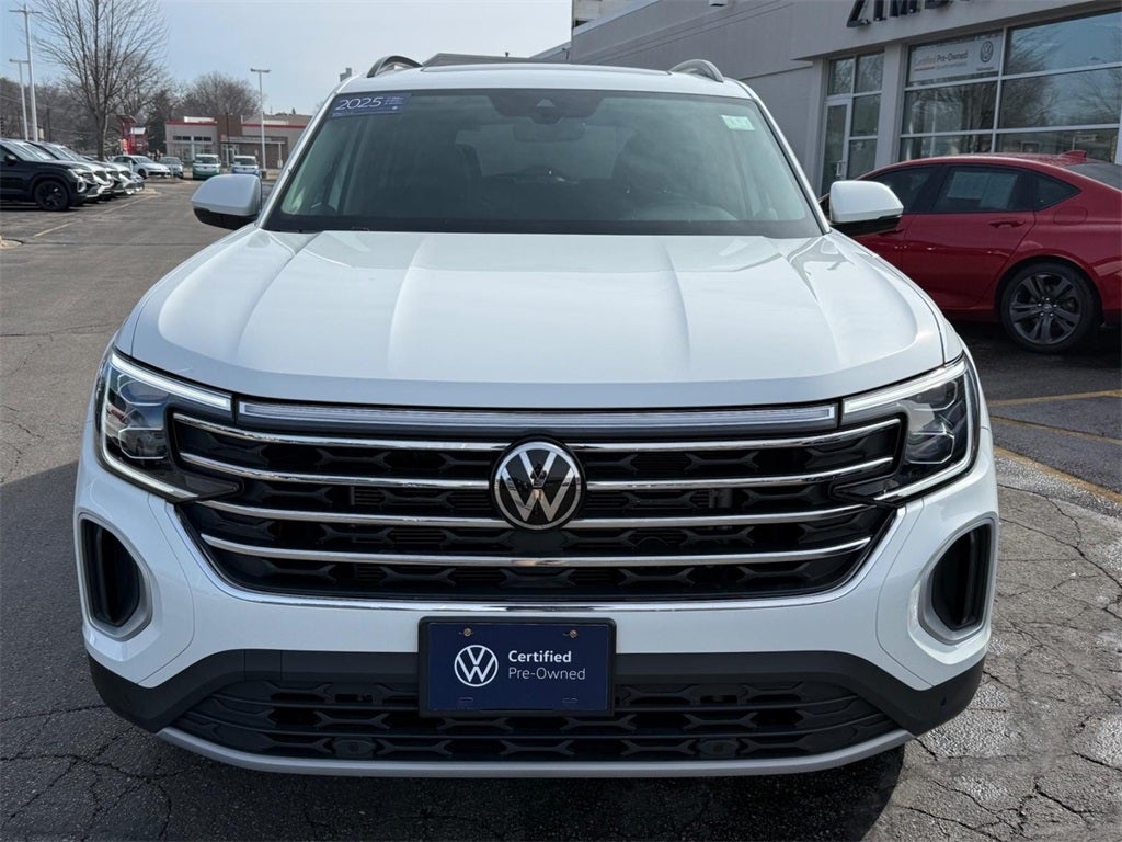 2025 Volkswagen Atlas 2.0T SE w/Technology