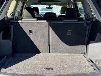 2021 Volkswagen Atlas 3.6L V6 SE w/Technology R-Line