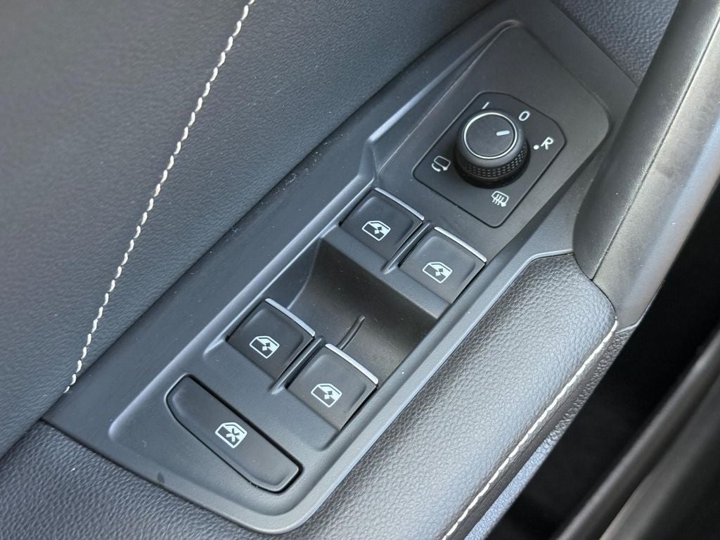 2022 Volkswagen Tiguan 2.0T SEL R-Line