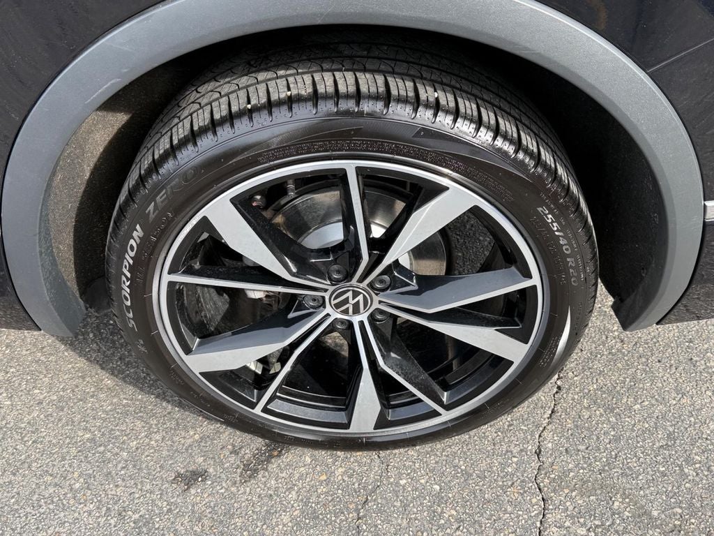 2022 Volkswagen Tiguan 2.0T SEL R-Line