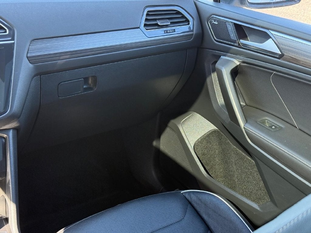 2024 Volkswagen Tiguan 2.0T SEL R-Line