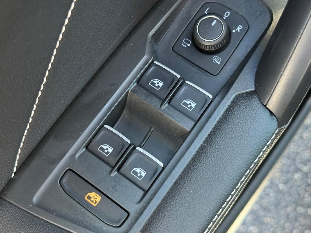 2024 Volkswagen Tiguan 2.0T SEL R-Line