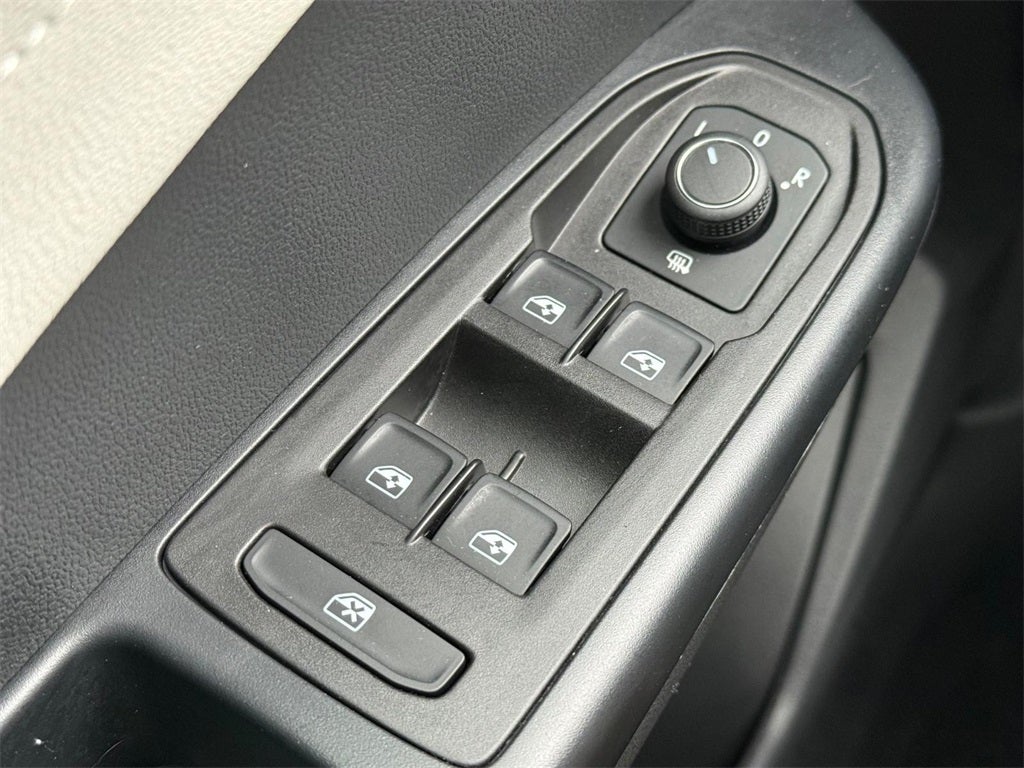 2025 Volkswagen Taos 1.5T SEL