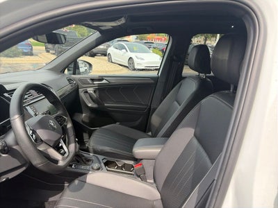 2024 Volkswagen Tiguan 2.0T SE R-Line Black
