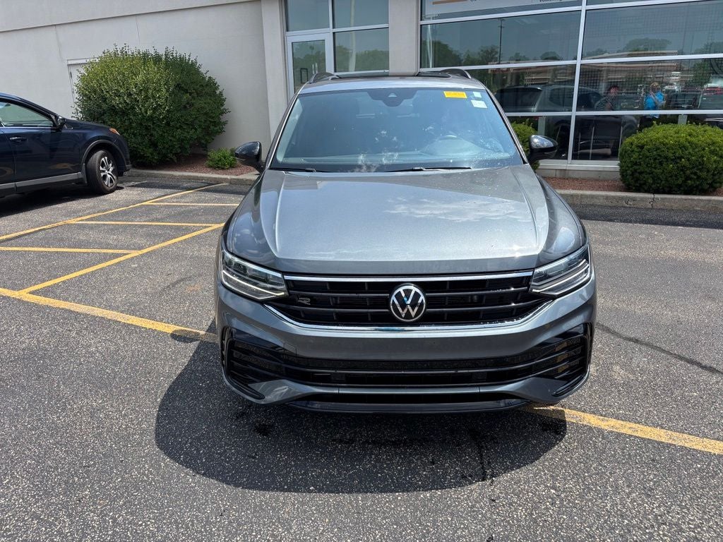 2023 Volkswagen Tiguan 2.0T SE R-Line Black