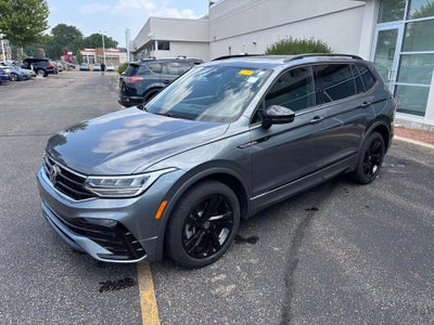 2023 Volkswagen Tiguan 2.0T SE R-Line Black
