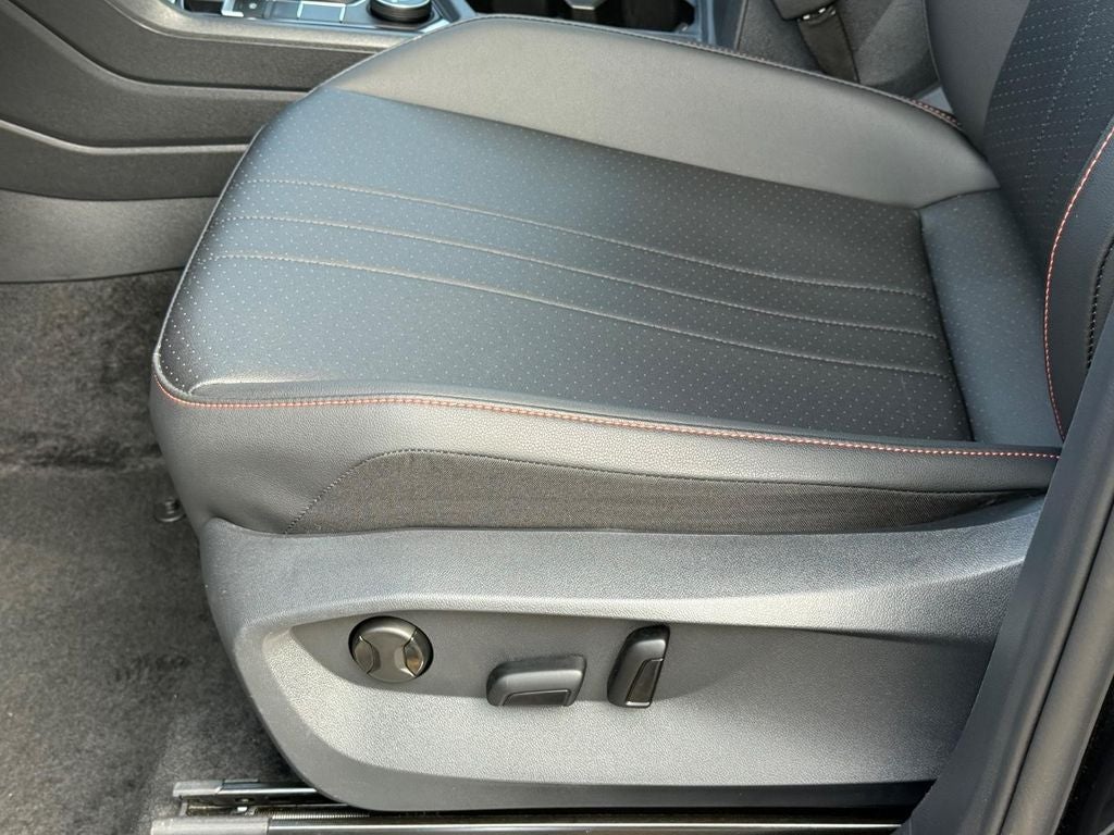 2024 Volkswagen Tiguan 2.0T Wolfsburg Edition