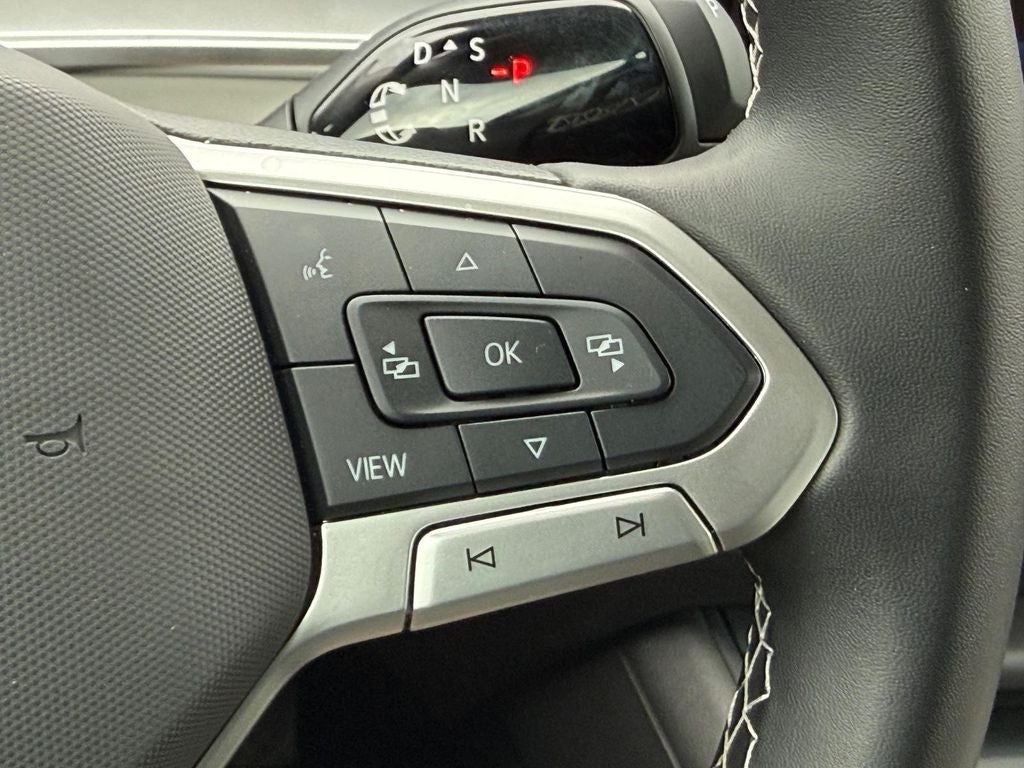 2025 Volkswagen Tiguan 2.0T SE