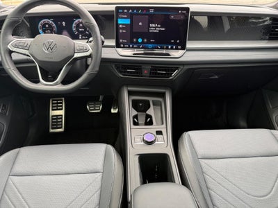 2025 Volkswagen Tiguan 2.0T SE R-Line Black