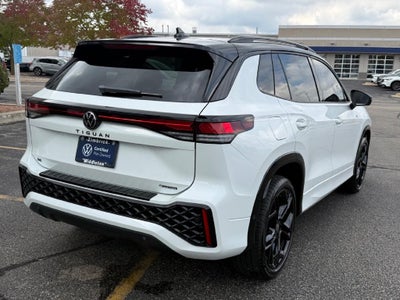 2025 Volkswagen Tiguan 2.0T SE R-Line Black