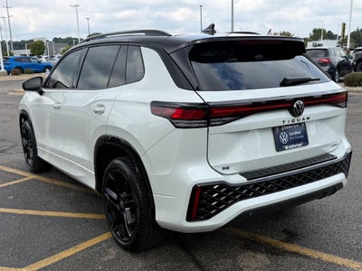 2025 Volkswagen Tiguan 2.0T SE R-Line Black