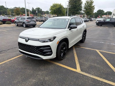 2025 Volkswagen Tiguan 2.0T SE R-Line Black