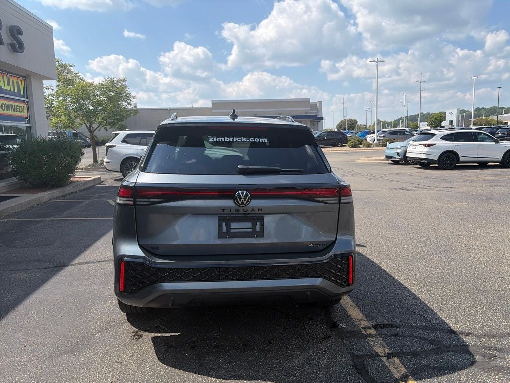 2026 Volkswagen Tiguan 2.0T SE R-Line Black