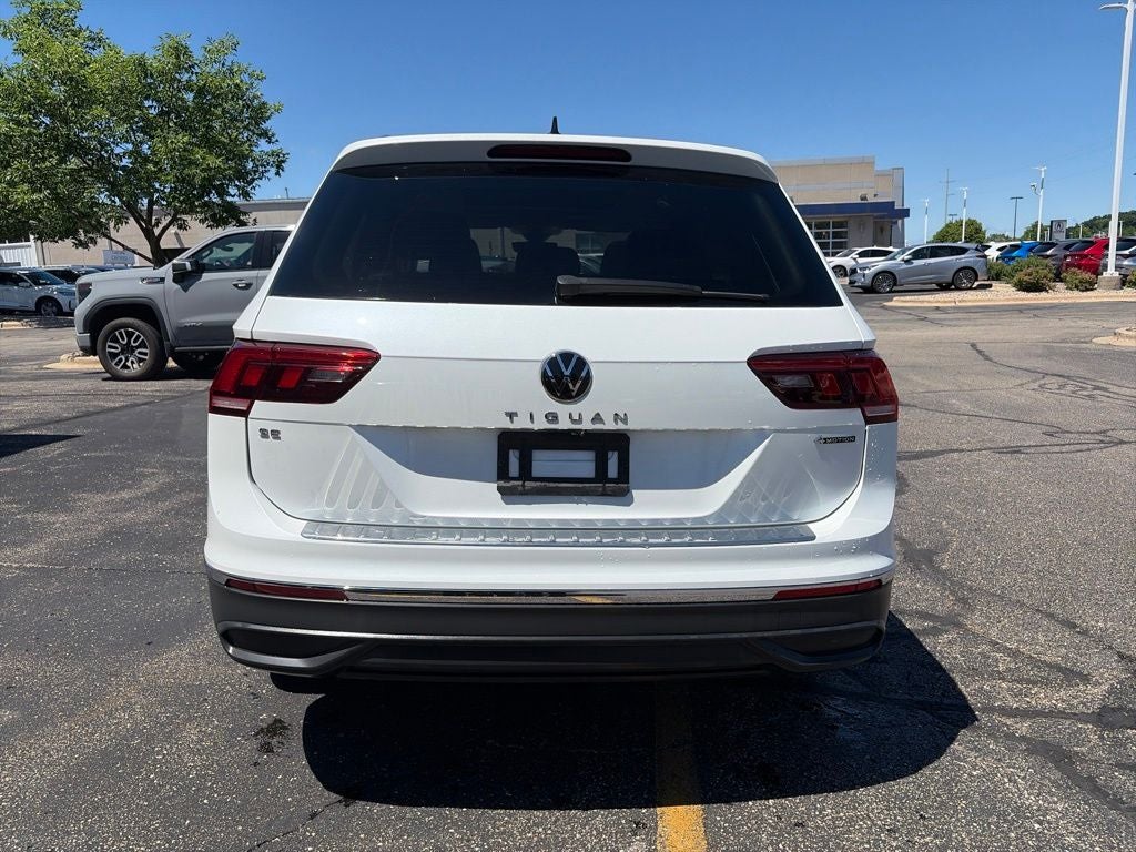 2023 Volkswagen Tiguan 2.0T SE
