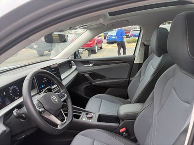 2025 Volkswagen Tiguan 2.0T SE