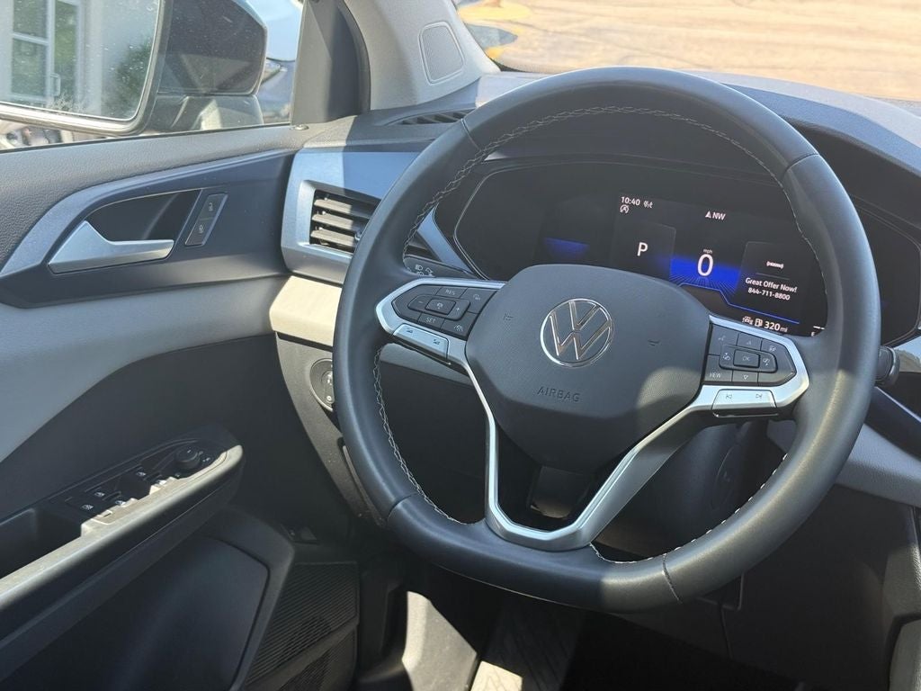 2023 Volkswagen Taos 1.5T SE