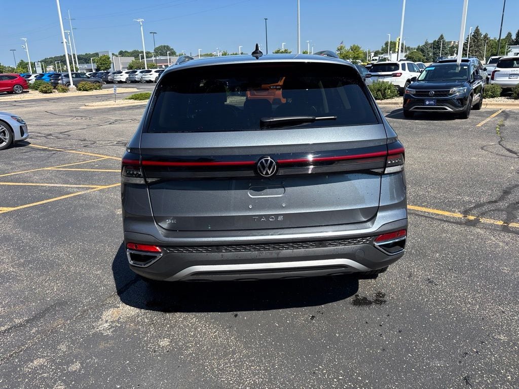 2025 Volkswagen Taos 1.5T SE