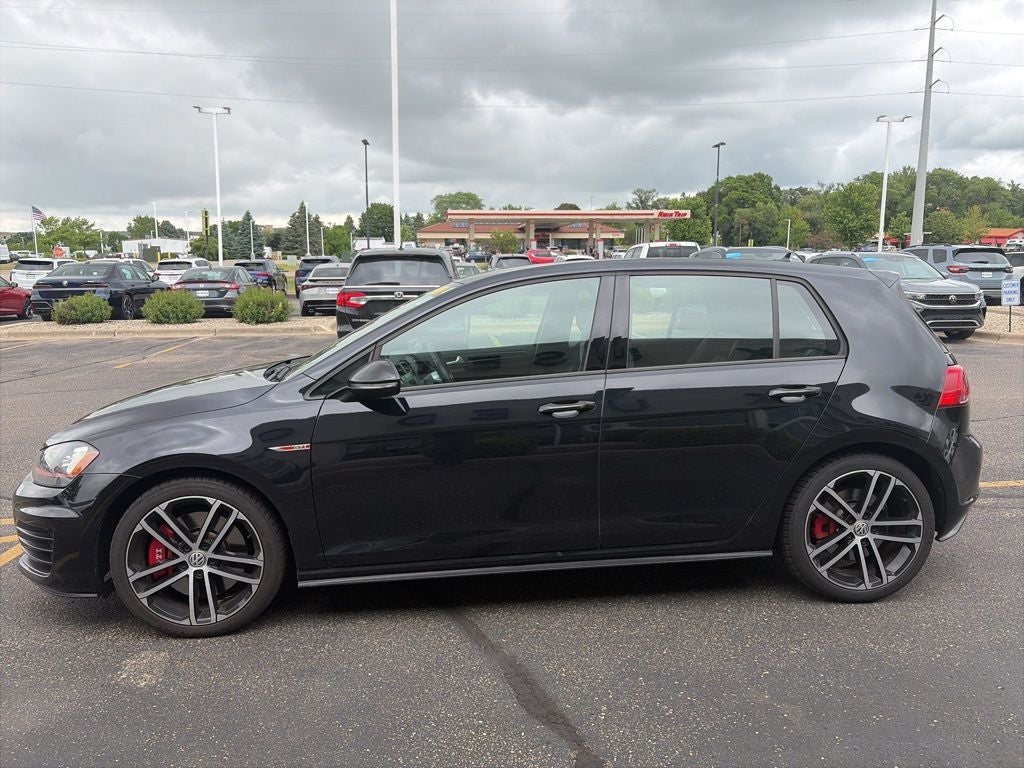2017 Volkswagen Golf GTI Sport