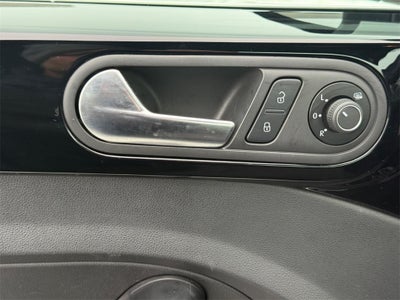 2019 Volkswagen Beetle Convertible 2.0T Final Edition SE