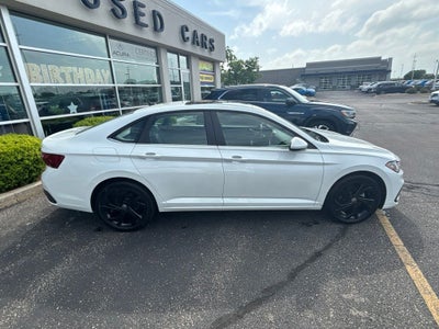 2025 Volkswagen Jetta 1.5T SE