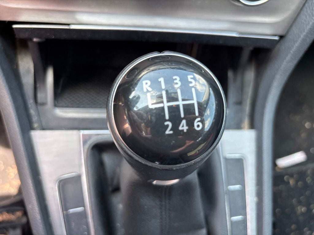 2015 Volkswagen Golf TDI S