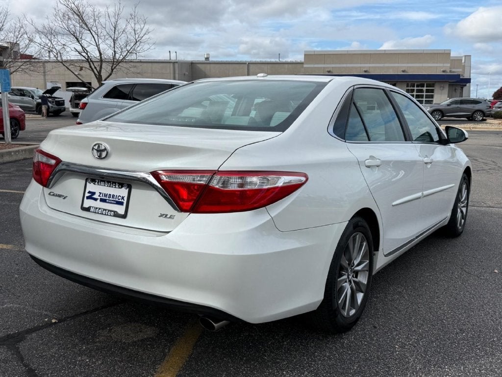 2016 Toyota Camry XLE