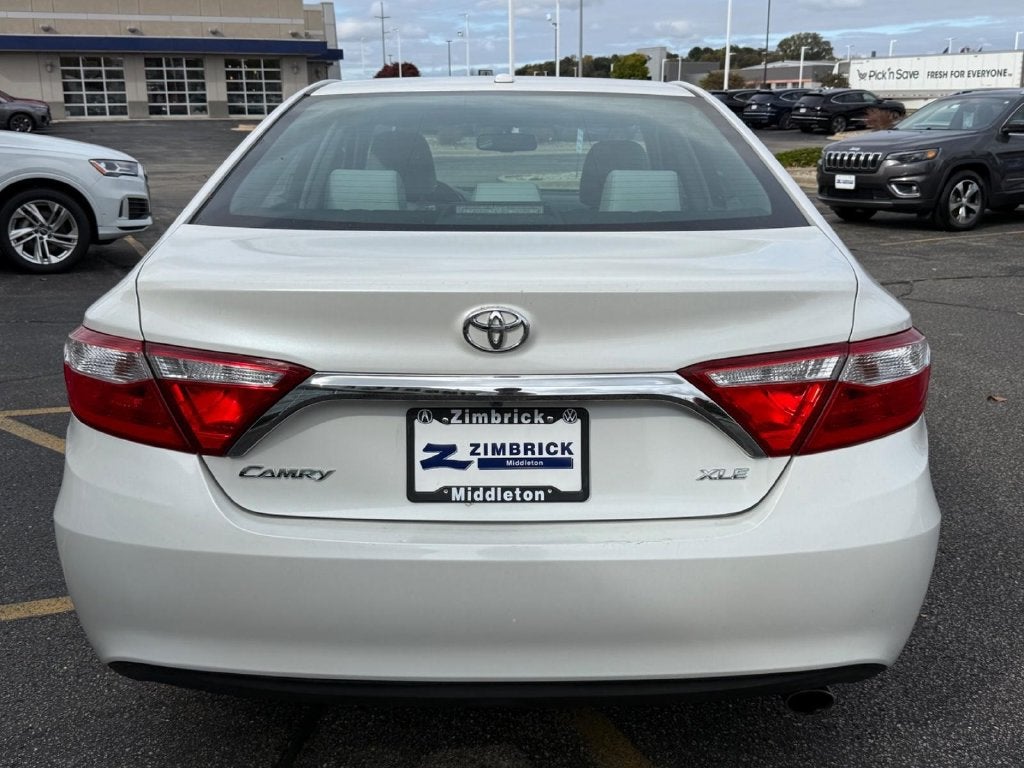 2016 Toyota Camry XLE