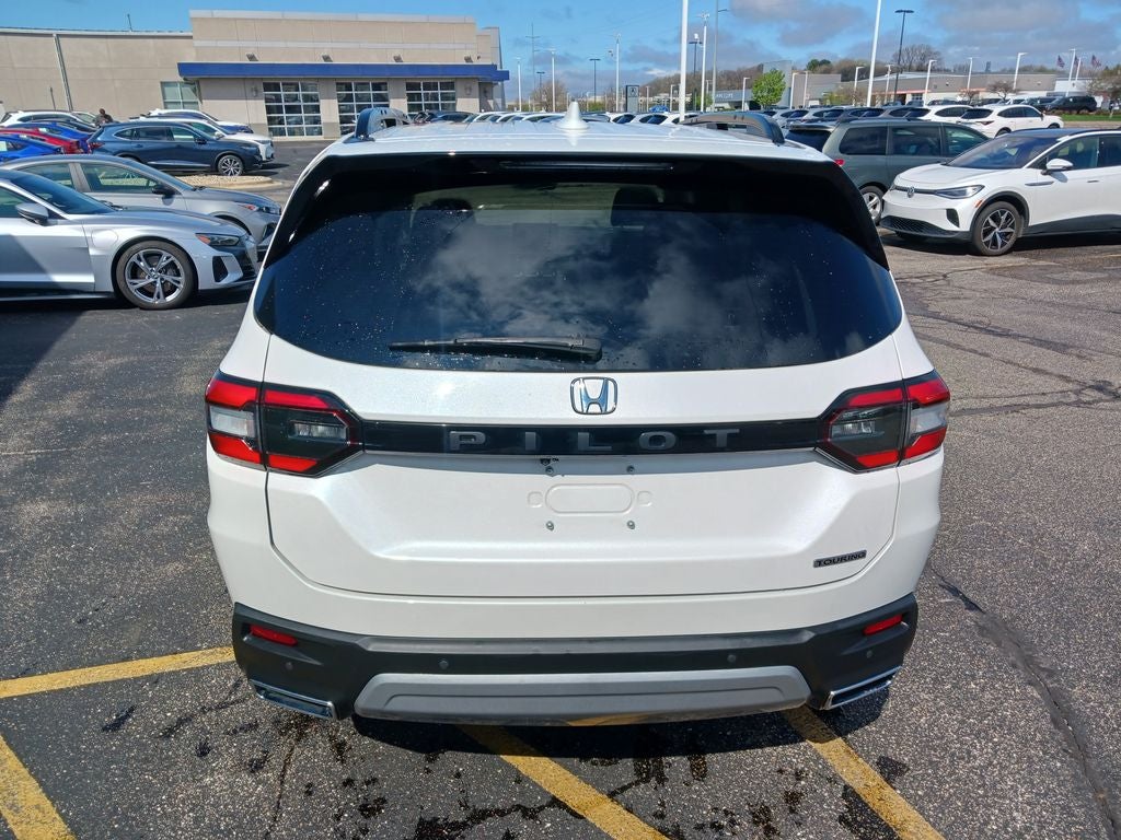 2024 Honda Pilot Touring