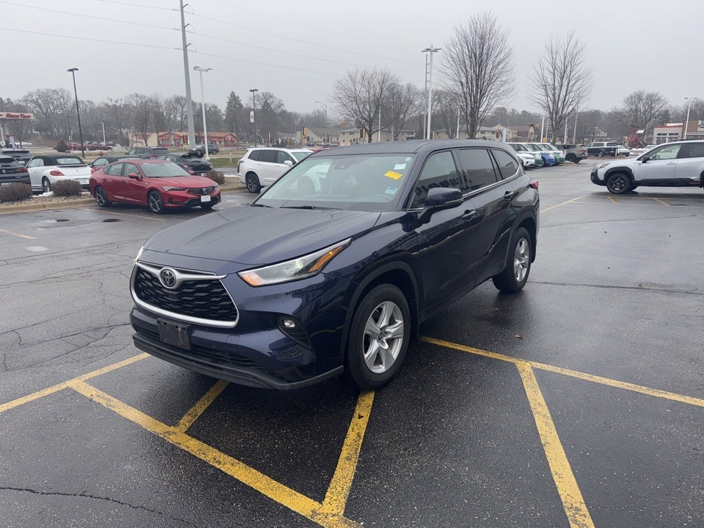 2021 Toyota Highlander LE