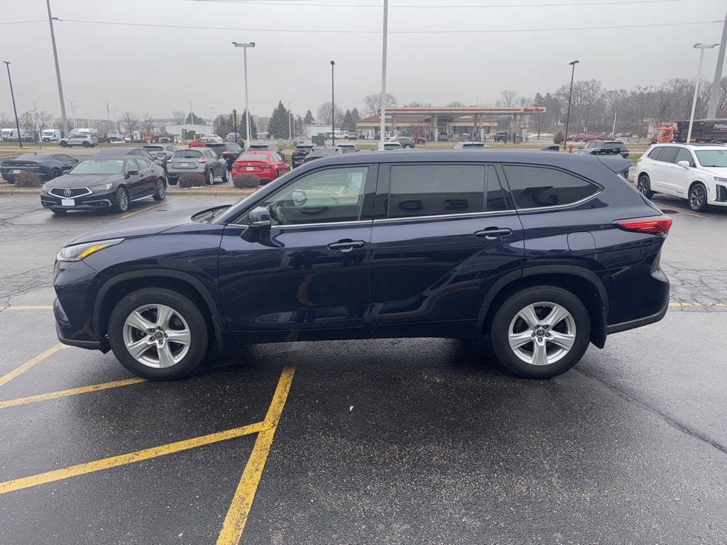 2021 Toyota Highlander LE