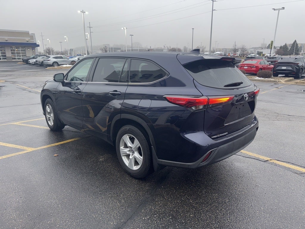 2021 Toyota Highlander LE