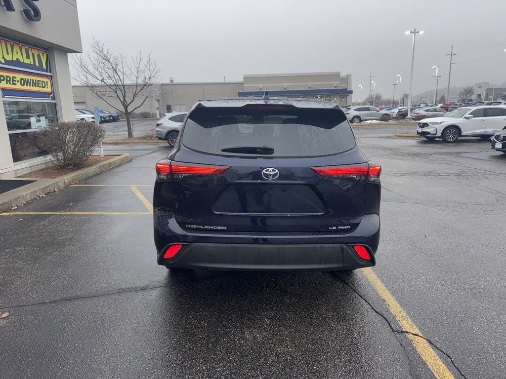2021 Toyota Highlander LE
