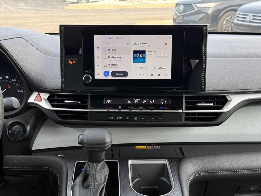 2025 Toyota Sienna LE 8 Passenger