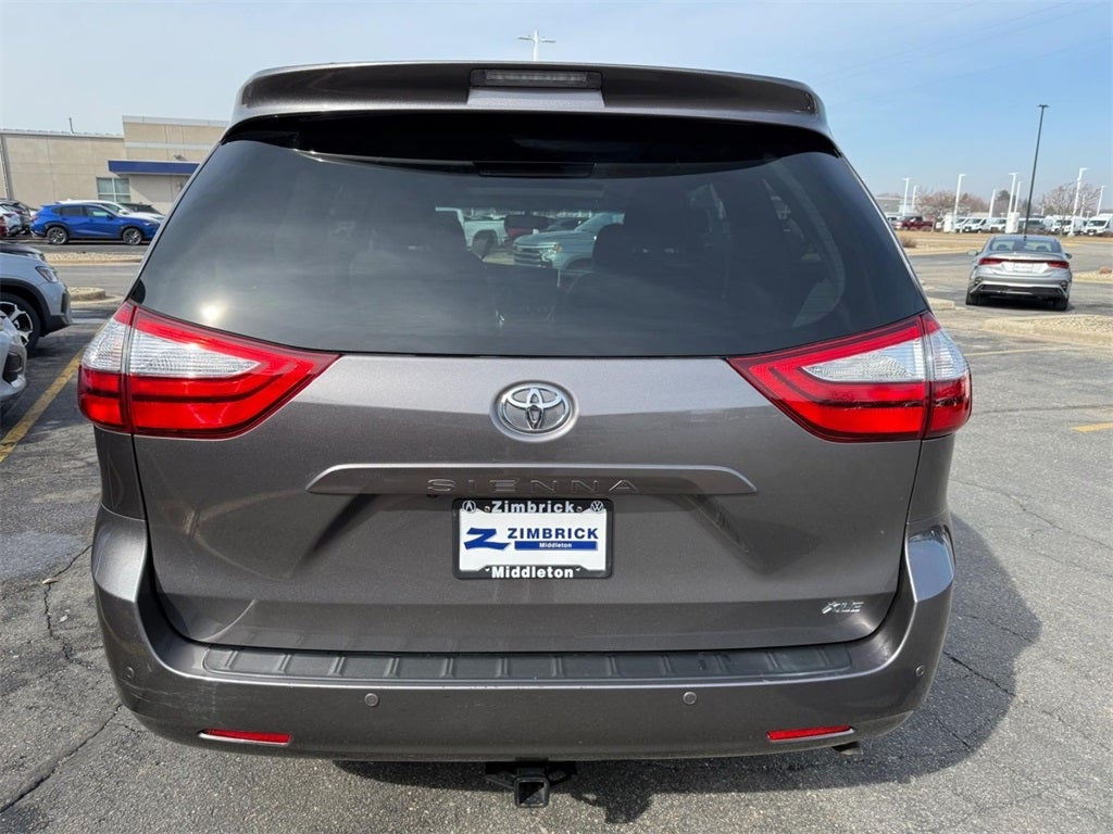 2016 Toyota Sienna L 7 Passenger