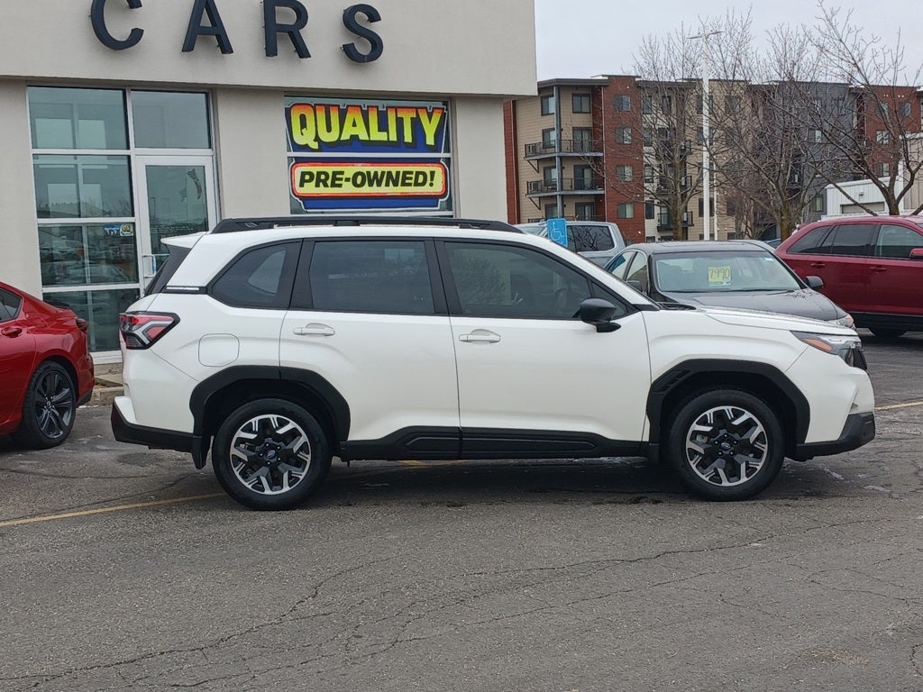 2025 Subaru Forester Base
