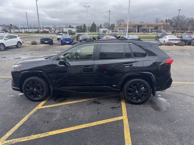 2023 Toyota RAV4 Hybrid SE