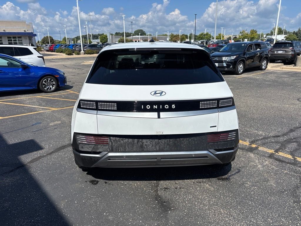 2024 Hyundai IONIQ 5 SE