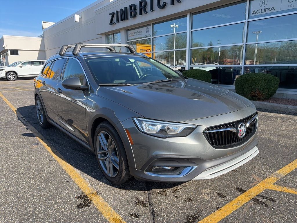 2019 Buick Regal TourX Essence
