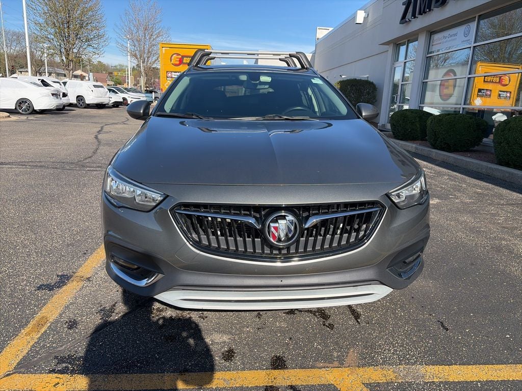 2019 Buick Regal TourX Essence