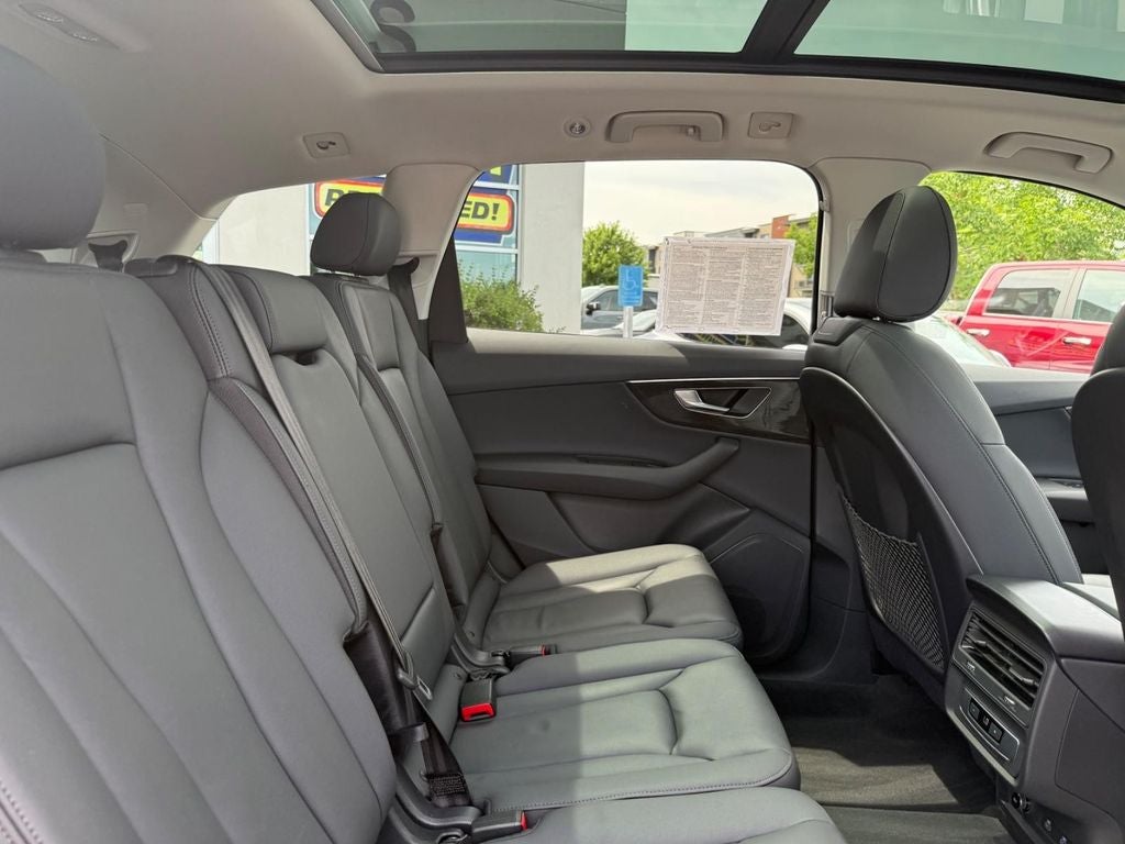 2023 Audi Q7 45 Premium quattro