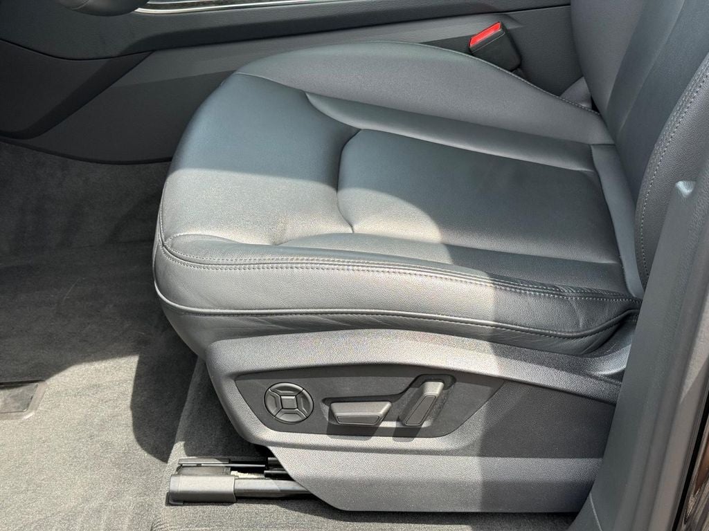 2023 Audi Q7 45 Premium quattro
