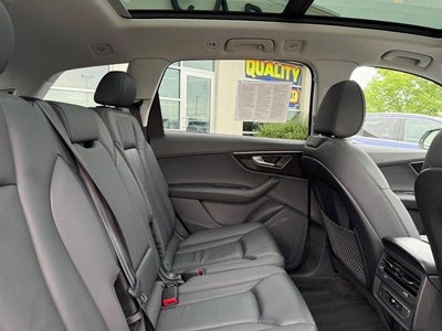 2023 Audi Q7 45 Premium quattro